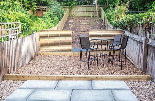 Bingham Casa | House Sleeps6-Garden-PetsOk-Parking-Long stay disc
