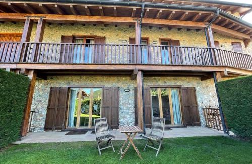 Riu de Cerdanya Chalet De Esquí | House surrounded by mountain and nature