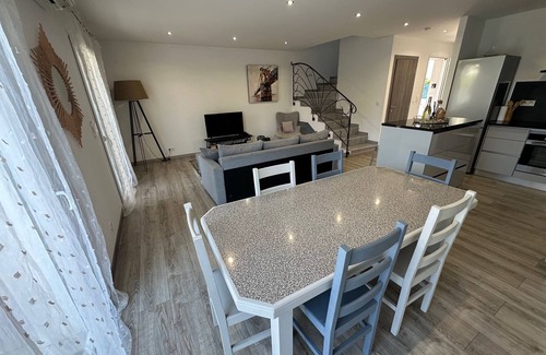Santa-Lucia-di-Moriani Apartamento | House T3, near the sea, relaxing setting
