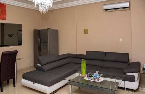 Lome Casa | House