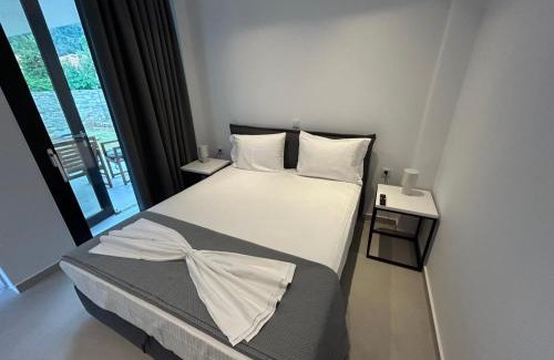 Chrisi Akti Casa | House Thomi
