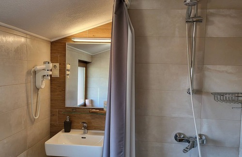 Grabovac Cama Y Desayuno | House Tina - Bed and Breakfast