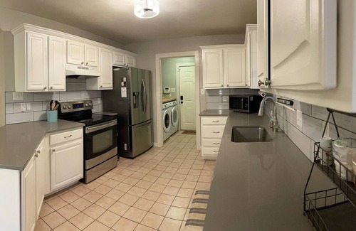 Johnson City Casa | House w/1 acre, Spa & Outdoor Living