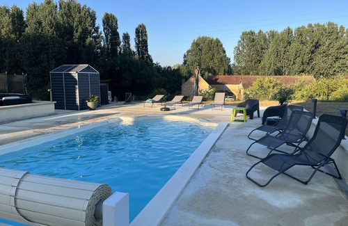Saint-Vincent-le-Paluel Villa | House with swimming pool and jacuzzi 6km from Sarlat