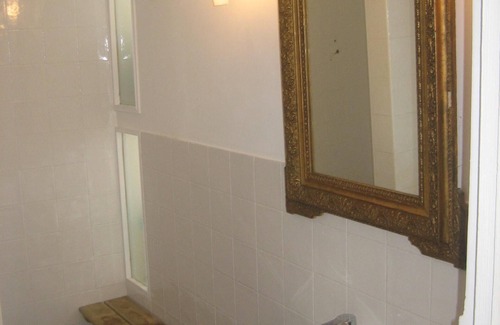 Saint-Pee-sur-Nivelle Casa | Casa con piscina en el centro del pueblo.
