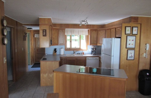 Higgins Lake Casa | Casa con 125 'frente al lago Higgins