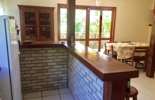 Veloso Casa | Casa de 2 dormitorios, salón con cocina americana y balcón a 80 metros de la playa de Curral.