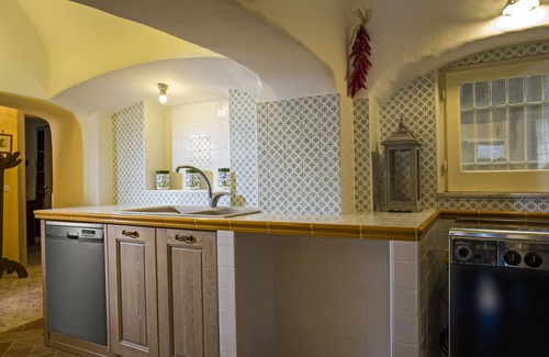 Vicalvi Villa | Casa con 2 jardines dentro del pueblo medieval cerca del parque Abruzzo