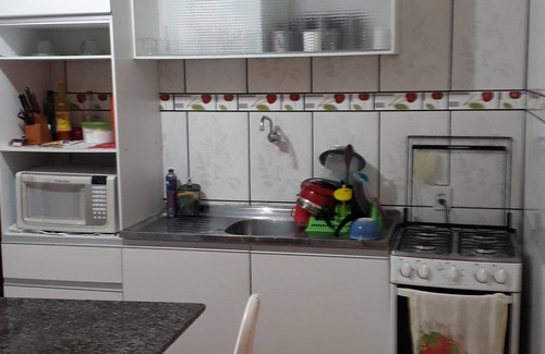 Entre Rios Casa | House with 3 bedrooms, 2 bathrooms, living room, kitchen, balcony and garage.