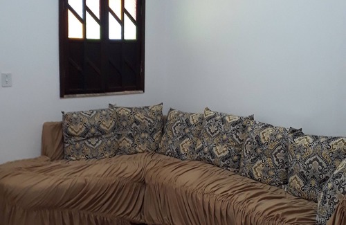 Entre Rios Casa | House with 3 bedrooms, 2 bathrooms, living room, kitchen, balcony and garage.