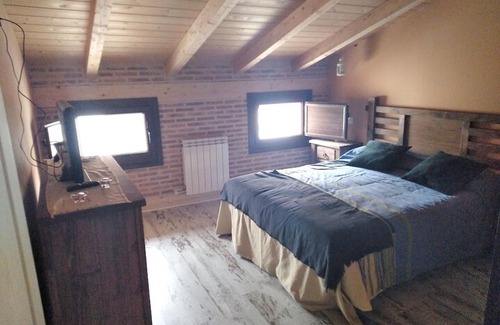Alaejos Casa | House With 3 Bedrooms in Alaejos With Enclosed Garden and Wifi