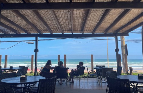 Ipitanga Casa | House with 4 Bedrooms, Up to 7 People, 750m from the Beach