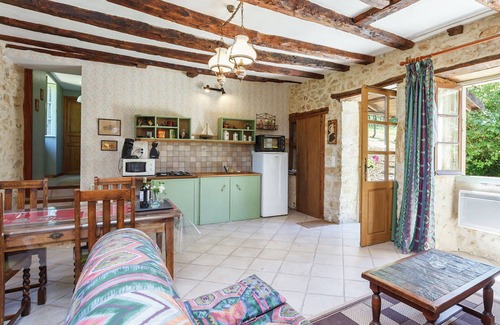 Saint-Leon-sur-Vezere Chalet De Esquí | Casa con un gran jardín rodeada de naturaleza