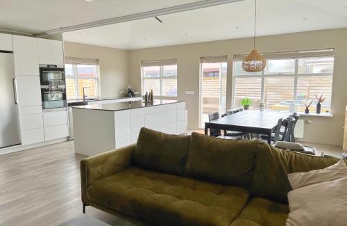 Arborg Casa | House with a hot tub