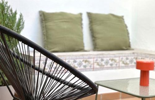 Laredo Apartamento | House with a patio in the center