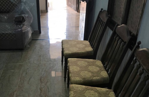 Karachi Casa | Casa con balcón