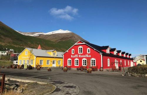 Siglufjorður Casa | House with a warm soul in North Iceland