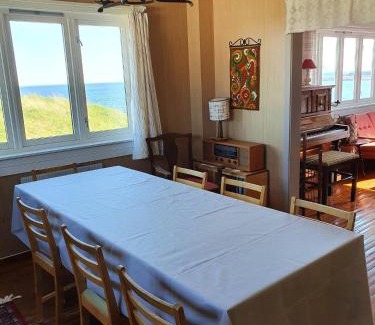 Moskenes Casa | House with amazing view & location in Tind