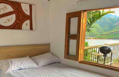 El Penol Complejo | House with beautiful views and access to Lake Guatape.