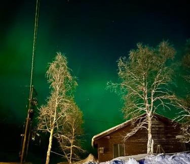Tromso Casa | House with charm, valley with lots of northern lights, Breivikeidet