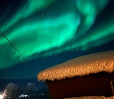 Tromso Casa | House with charm, valley with lots of northern lights, Breivikeidet