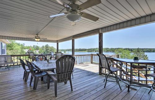 Milledgeville Casa | House with Dock and Slide Situated on Lake Sinclair!