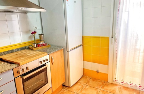 Miami Platja Casa | Casa con jardín privado, BBQ y piscina comunitaria