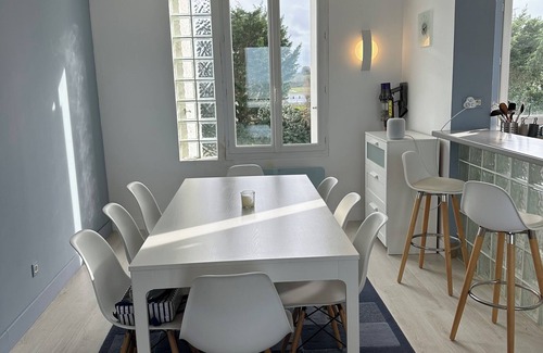 Normandy Casa | House with feet in the sand
