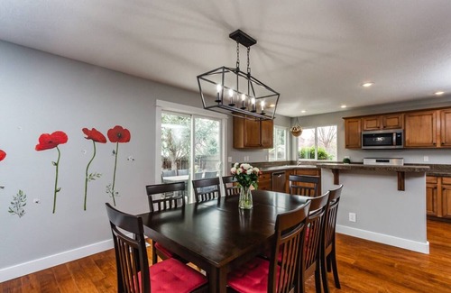 Meridian Casa | House with Fire Pit & Pool Access in NW Meridian