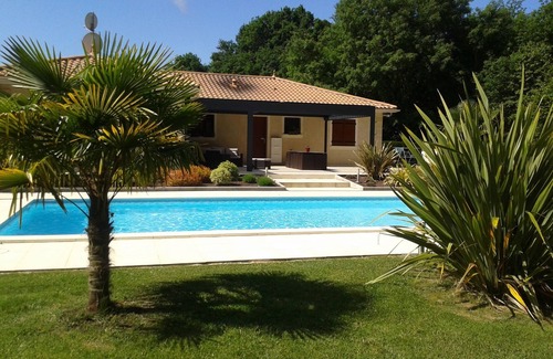 Latresne Casa | Casa con piscina climatizada