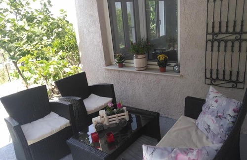 Samos Casa | House with fruit trees, olive trees, and sea view.