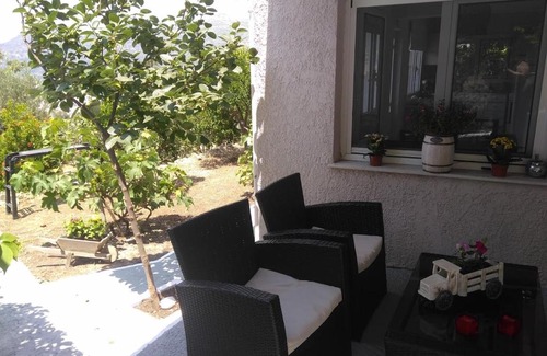 Samos Casa | House with fruit trees, olive trees, and sea view.