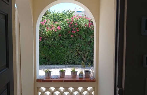 Antibes City Centre Villa | House with garden 2 steps from the beach of Antibes