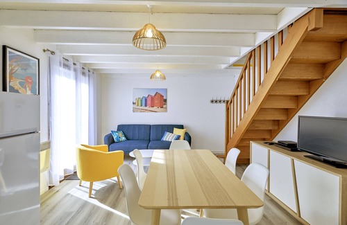 Guerande Casa | Casa con jardín, a 8 minutos de la playa LA BAULE, residencia con piscina.