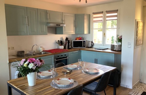Honfleur Casa | House with garden and garage