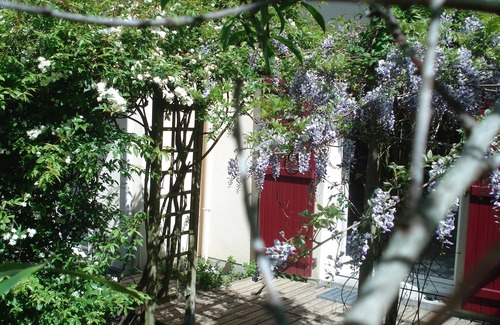 Penestin Casa | Casa con jardín en un ambiente Zen