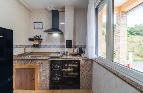 Luena Casa | Casa con jardín en la montaña de los valles pasiegos