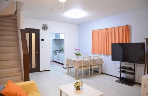 Higashishinkoiwa Casa | House / with garden / Japanese-style room with 8 tatami mats / Spacious 4LDK / 8 min. walk from the station / Medium to long term stay negotiable / Direct access to Tokyo Station 13 min.