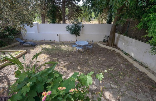 Mazargues Casa | House with garden - residential neighborhood