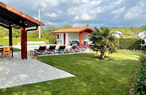 Sare Casa | CASA CON PISCINA CLIMATIZADA, EN UNO DE LOS MAS HERMOSOS PUEBLOS DE FRANCIA.