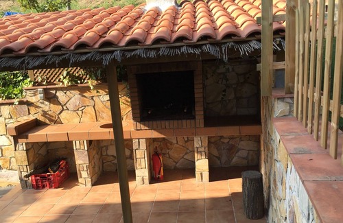 Sant Celoni Casa | Casa aislada con gran piscina privada, jacuzzy exterior para 7 y gimnasio.