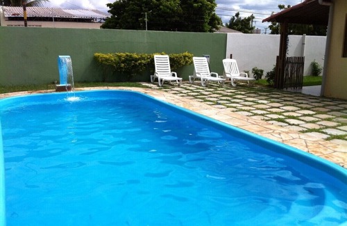 Ponta Negra Casa | Casa con un gran margen de alojamiento, zona de recreo con parrillas de barbacoa y piscina.