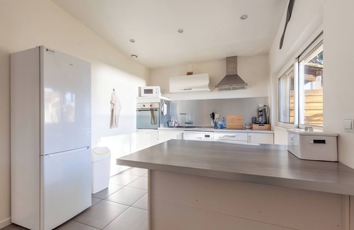 Istres Casa | Casa con magnífica vista al lago, Wi-Fi y aire acondicionado.