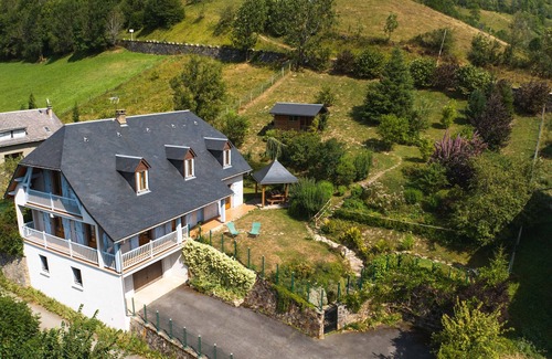 Azet Casa | Casa con magnifica vista