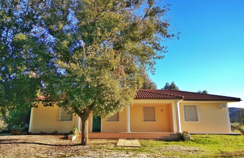 Puntone Casa | CASA CON PARQUE A 1 KM DEL MAR, 4 HABITACIONES Y 2 BAÑOS.