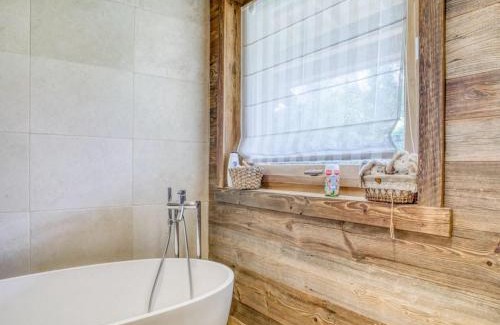 Strba Apartamento | House with parking