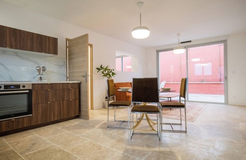 Saumur Casa | House with patio; Loire view