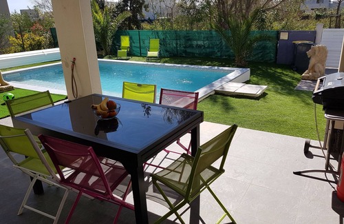 Sete Casa | House with pool and solarium 200m from the beach