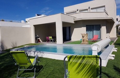 Sete Casa | House with pool and solarium 200m from the beach