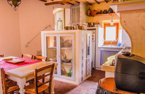 Avigliano Umbrio Casa | Casa con piscina privada. Zona tranquila Área de piscina cercada / segura